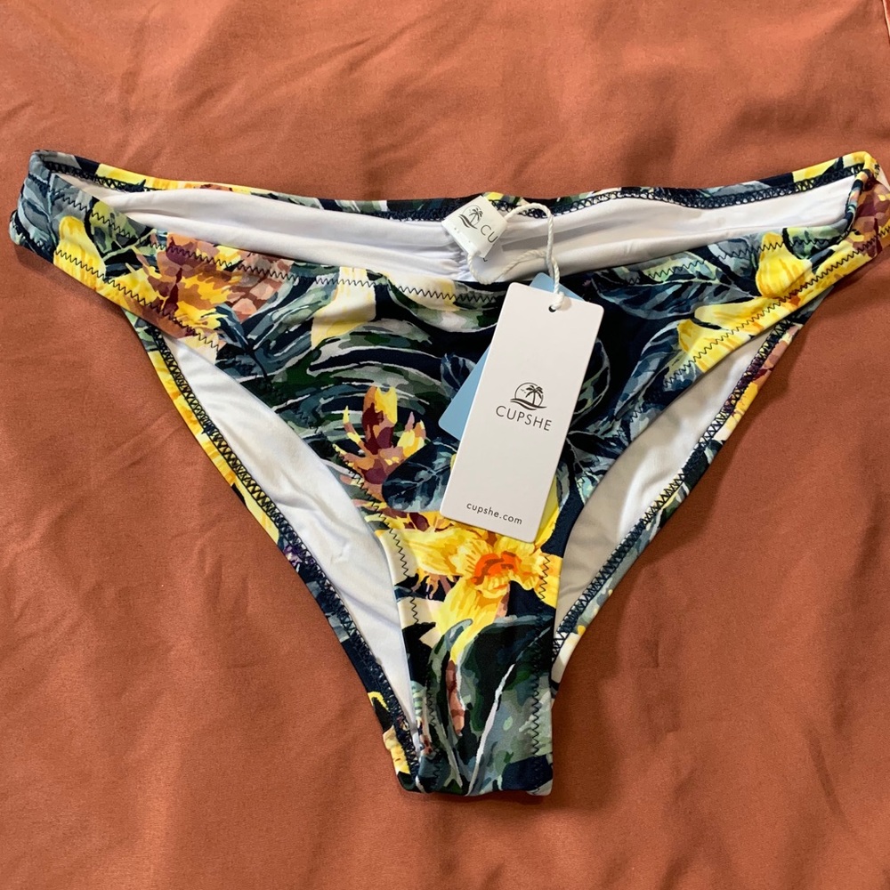 CUPSHE swim bottoms FREE W/ PURCHASE.